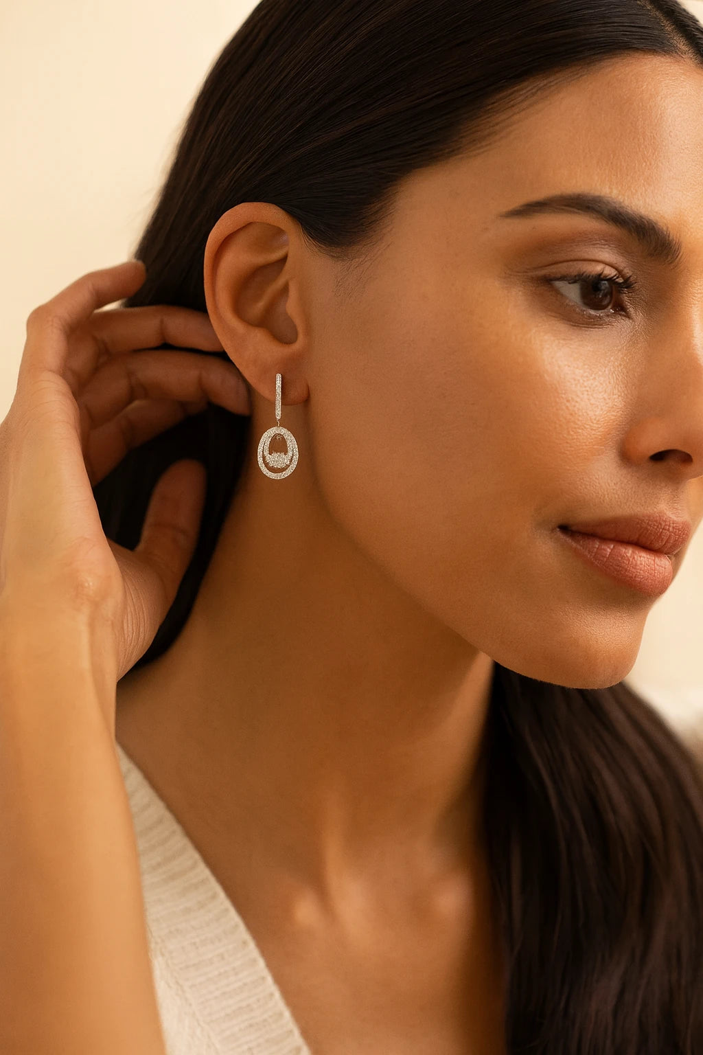 10K White Gold 0.75 ctw Oval Dangle Earrings
