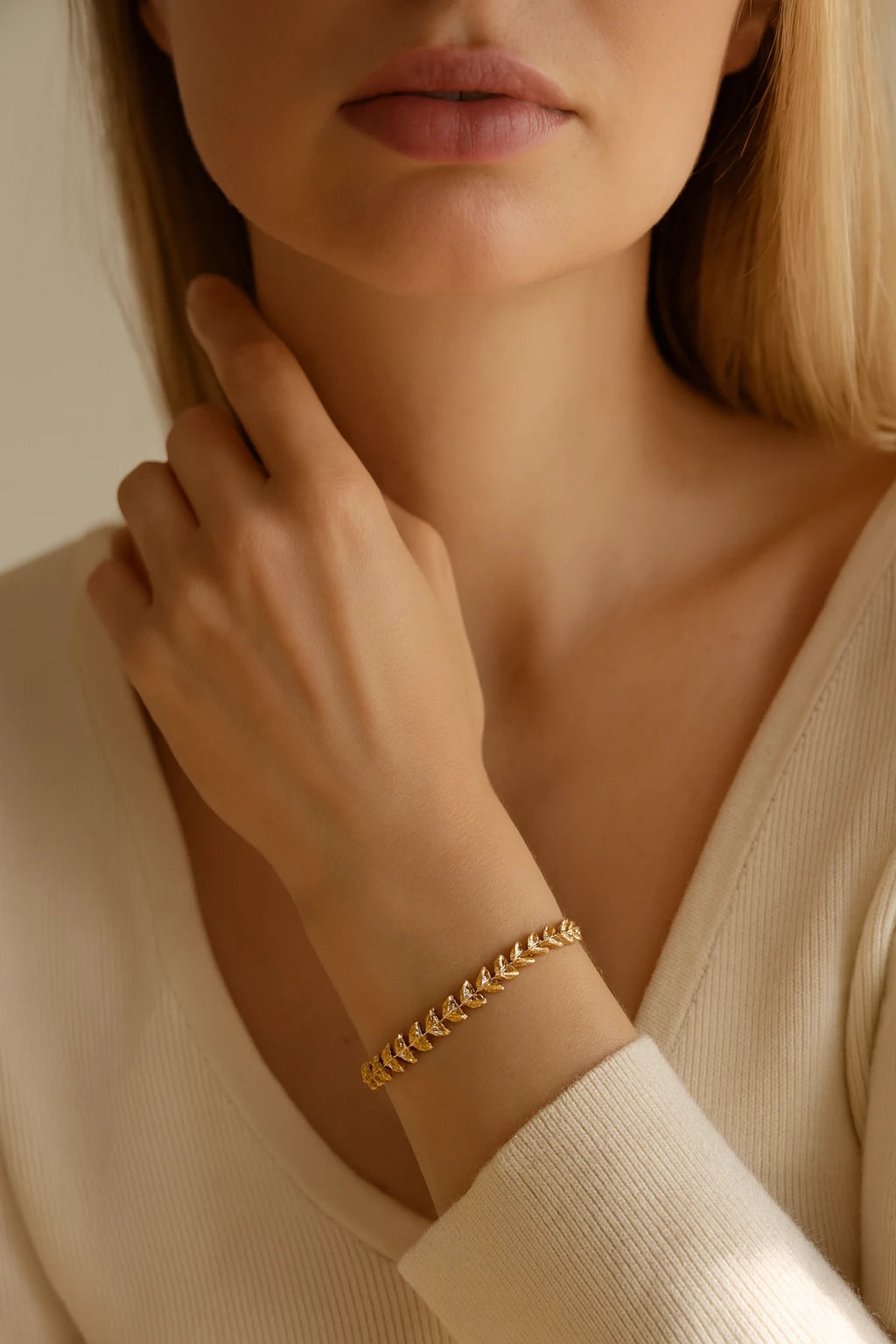 10K Yellow Gold 0.50 ctw Diamond Leaf Bracelet