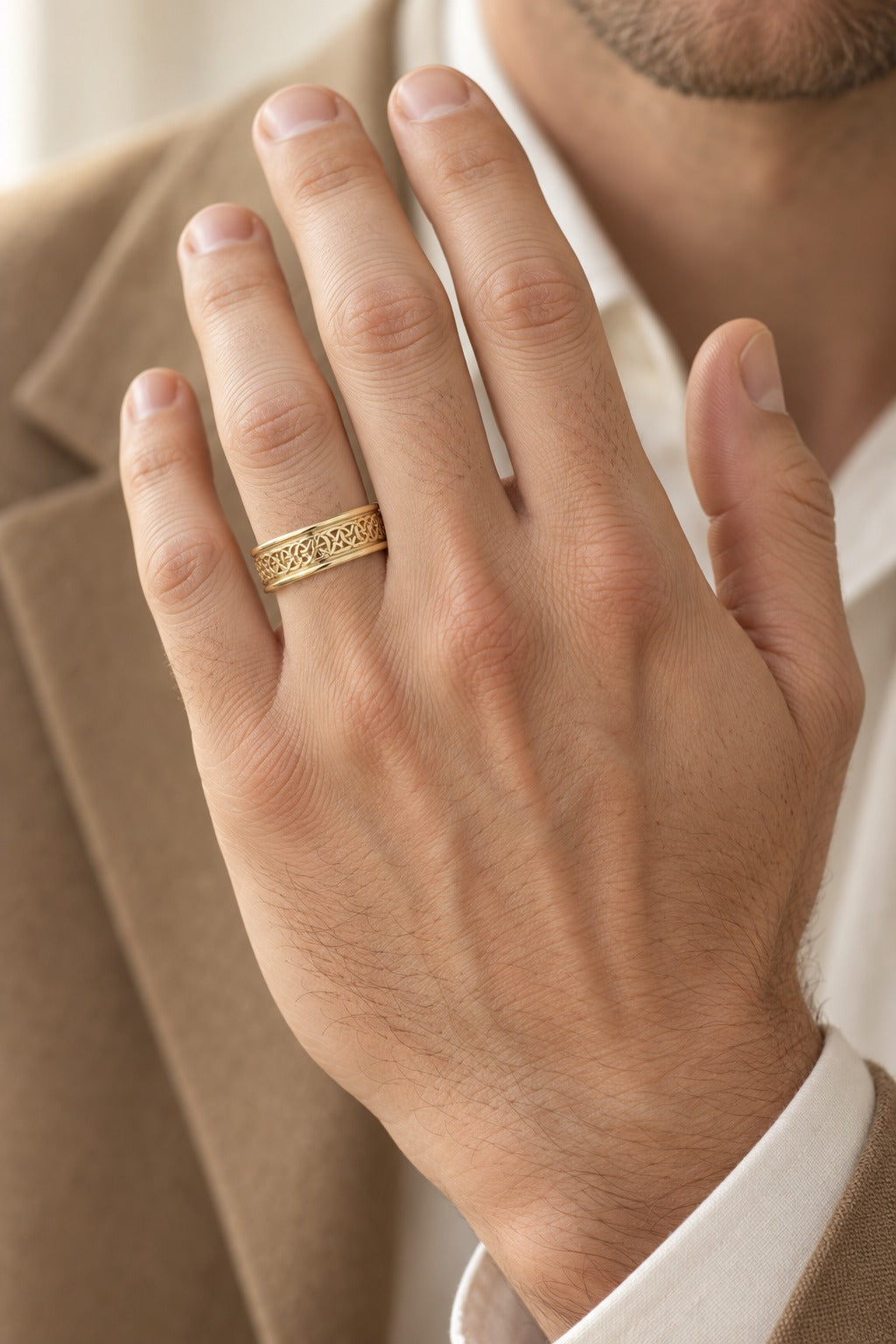 10K Yellow Gold and Ceramic Men's Wedding Band - lifestyle