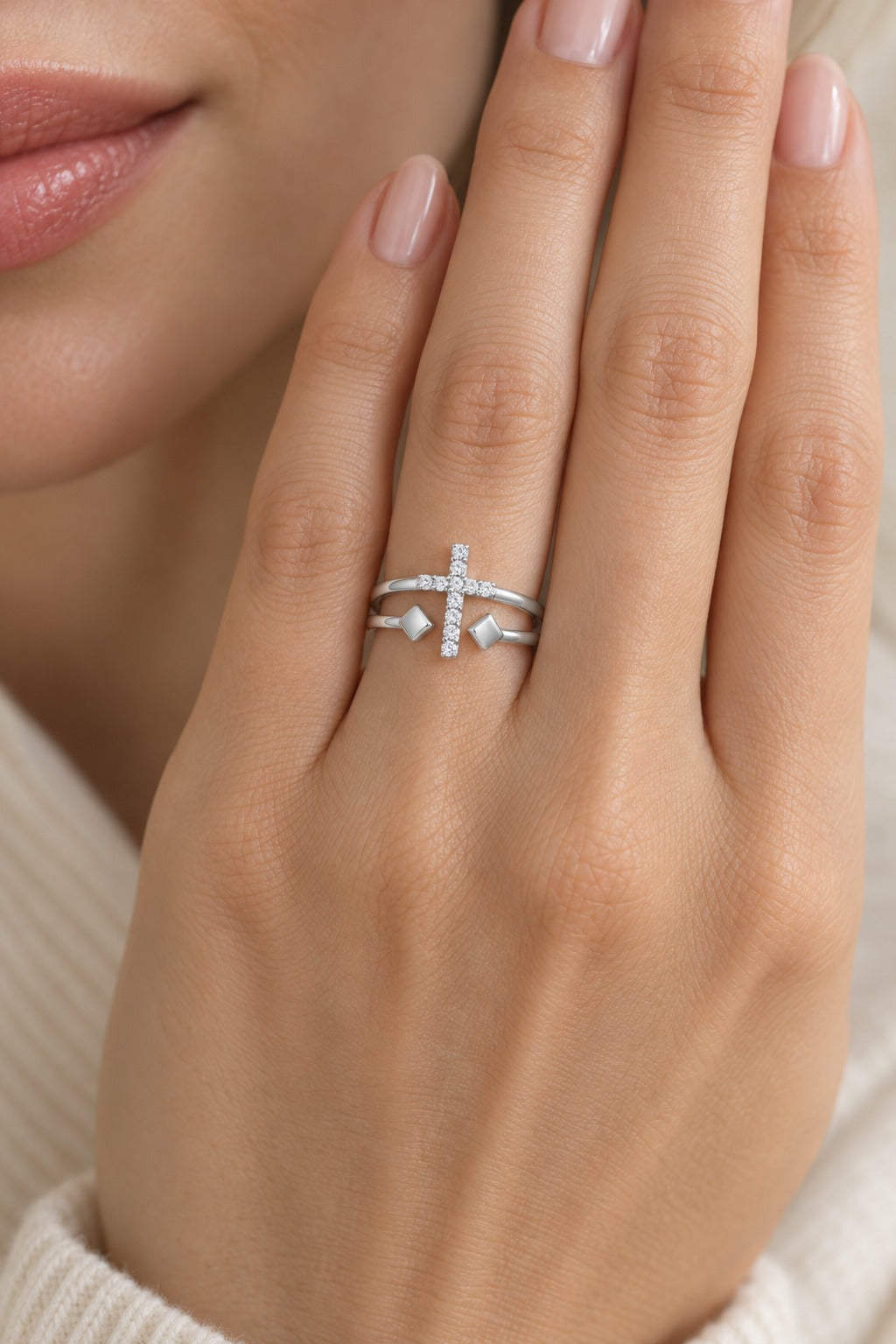 10K White Gold Round Lab-Grown Diamond Fashion Ring – 0.05 CTW - product