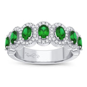 14K white gold 0.26 CTw Diamond Emerald band