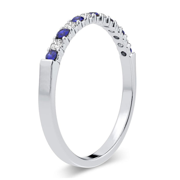14K white gold 0.10 CTw Diamond Band