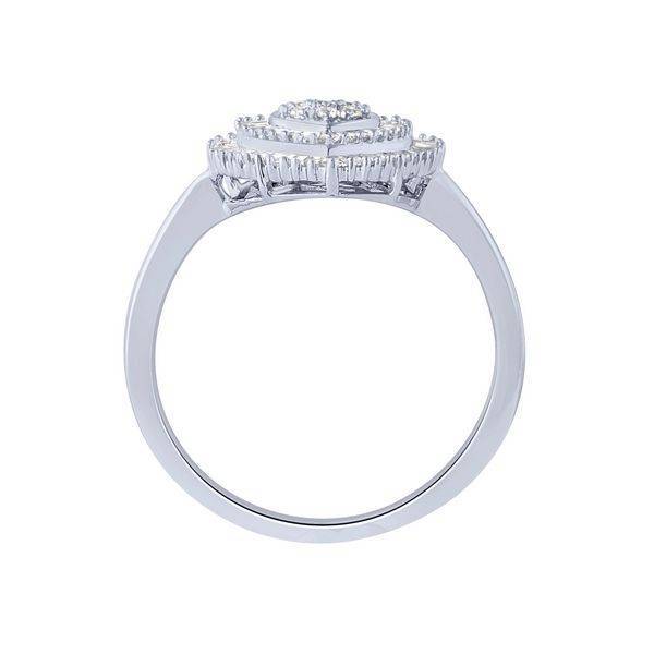 10K WHITE GOLD 0.30 CTW Diamond Heart baguette ENGAGEMENT Ring