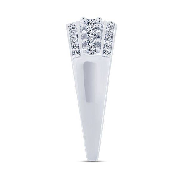 10k white gold 0.50 ctw Diamond anniversary band