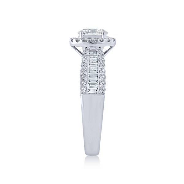 14k white gold 1.00 ctw Diamond Oval Halo Engagement Ring