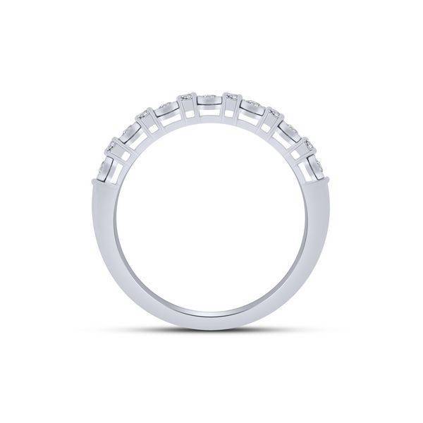 10K White Gold 0.16 ctw Classic Diamond Anniversary Band