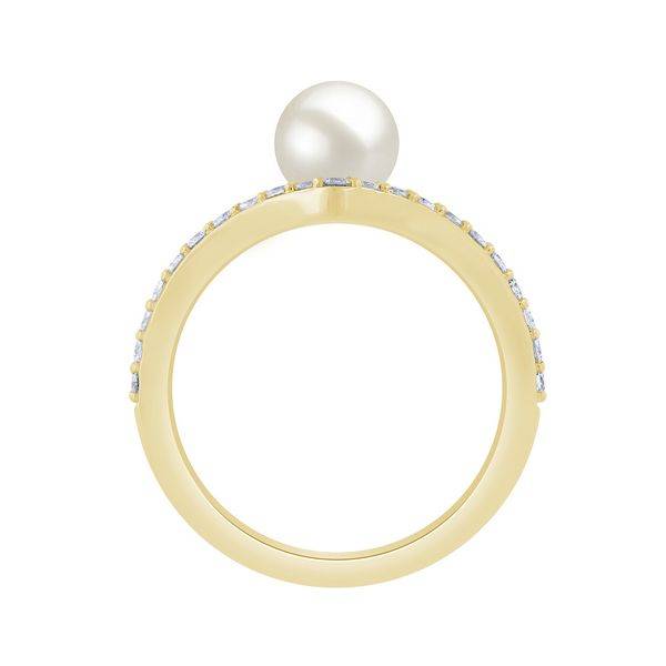 10K Yellow Gold 0.25 CTW Pearl Fashion Ring