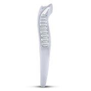 14k white gold 0.25 ctw Diamond Contour Band